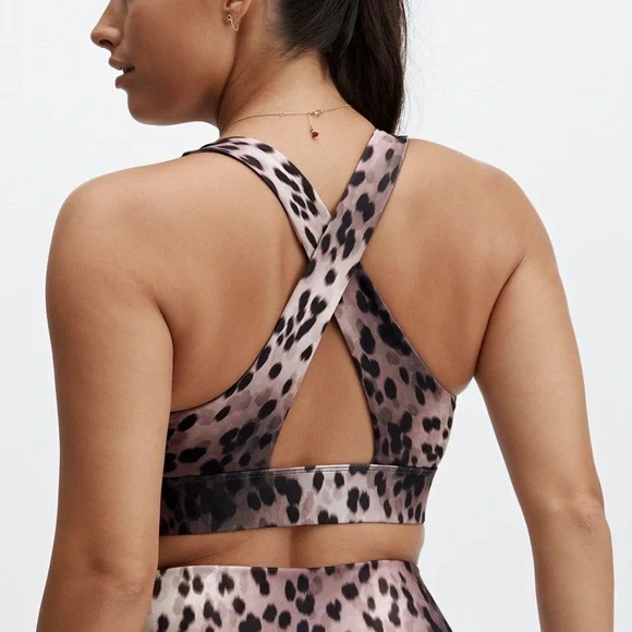 💎RARE💎NWOT Fabletics “Oasis” Bra And Define PowerHold Leggings Set, Size Medium - Picture 6 of 16